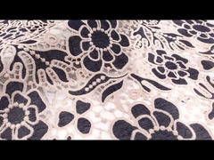 ポリエステル刺繍のギピールレースの化学レースのトリムの生地